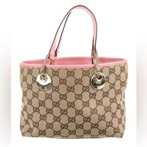 🎀cute mini eclipse gucci monogram tote with pink inside & bottom.🎀